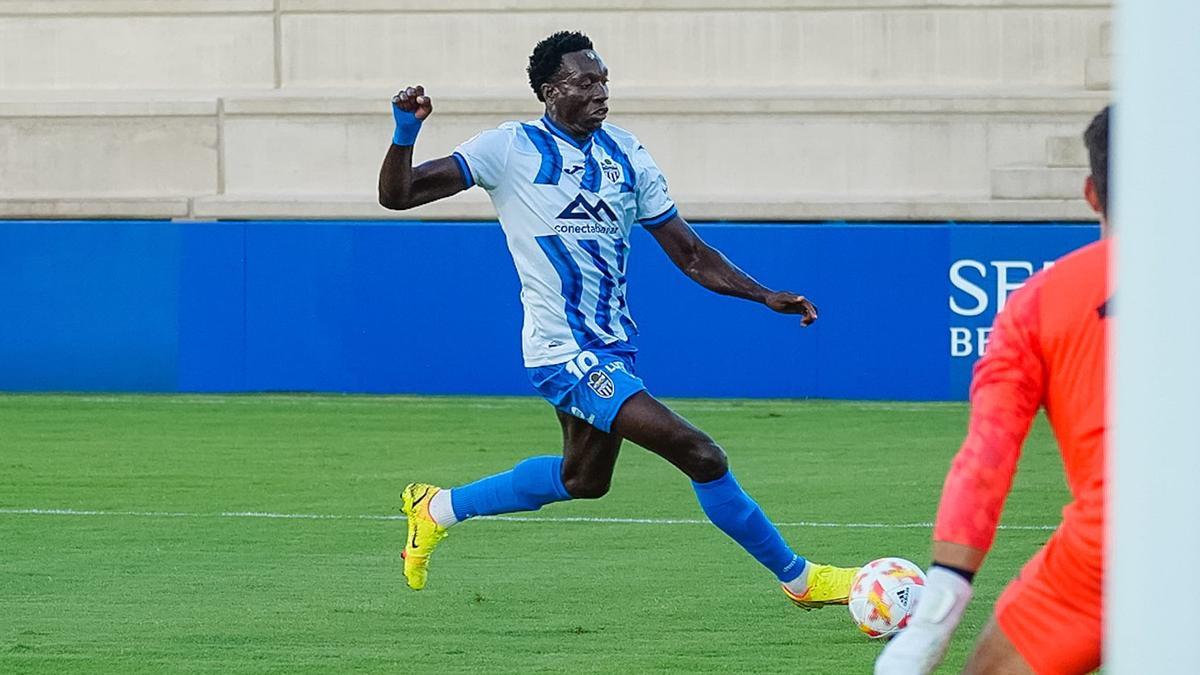 Uzo, en un partido de esta pretemporada en el Estadio Balear