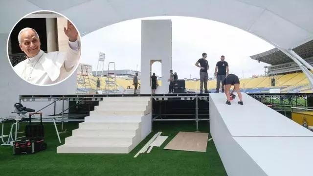 Preparativos en el Estadio de Gran Canaria para la misa del papa León XIV