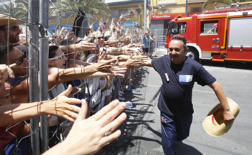 El espectáculo pirotécnico de Pedro Luis Sirvent ofreció un final atronador, pero no llegó por 12 segundos al tiempo mínimo requerido