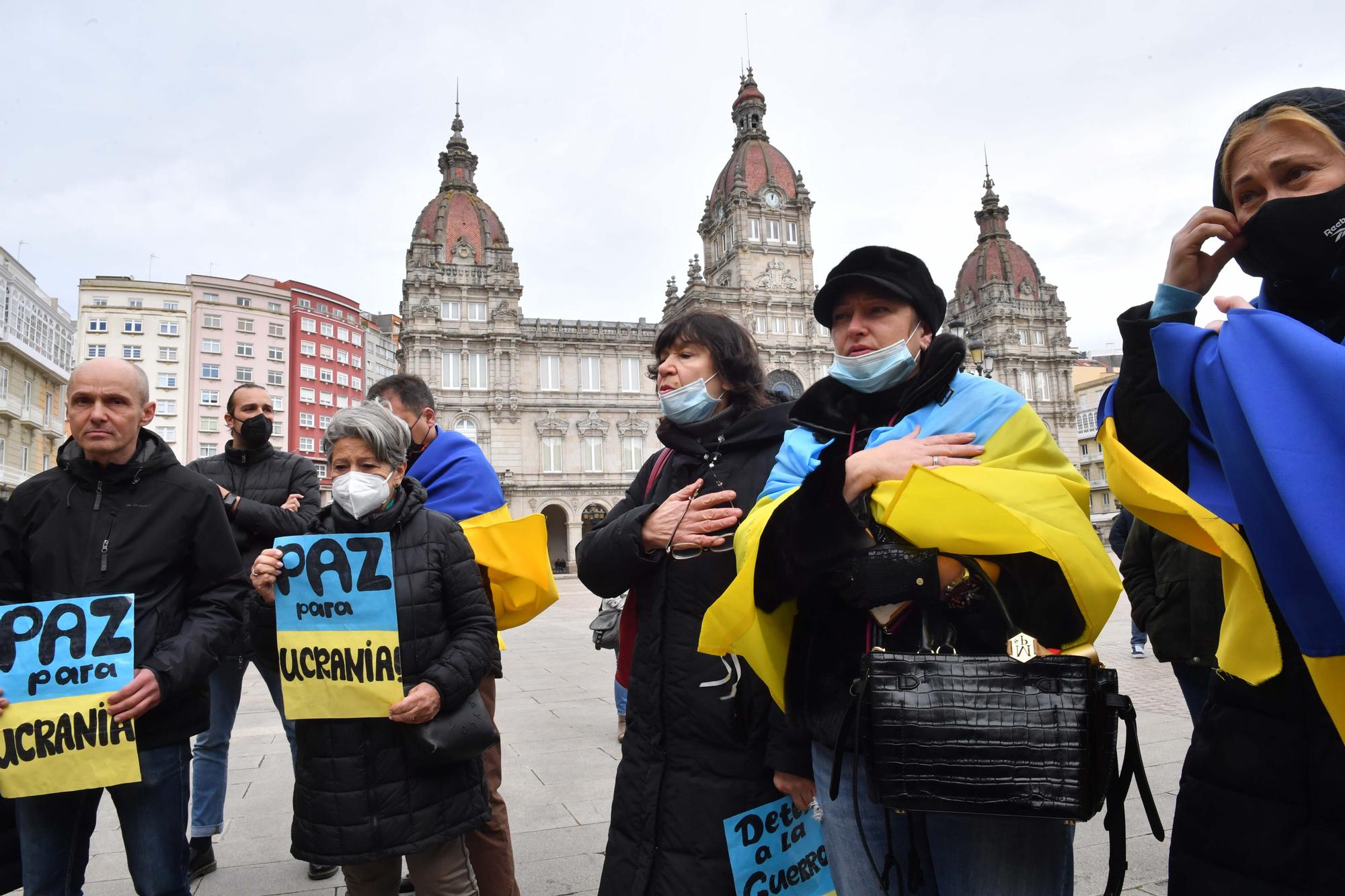 Concentración en María Pita con los primeros ucranianos refugiados de la guerra llegados a A Coruña