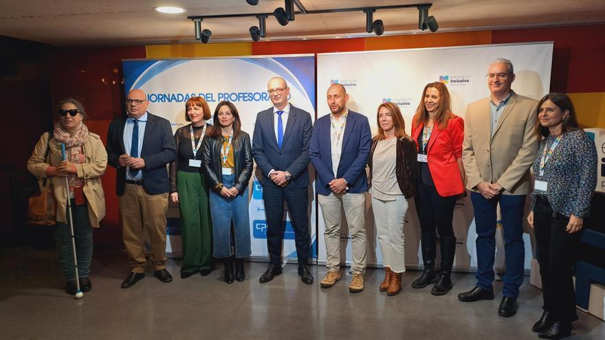 Más de 700 docentes se citan en el I Congreso de Bienestar Emocional
