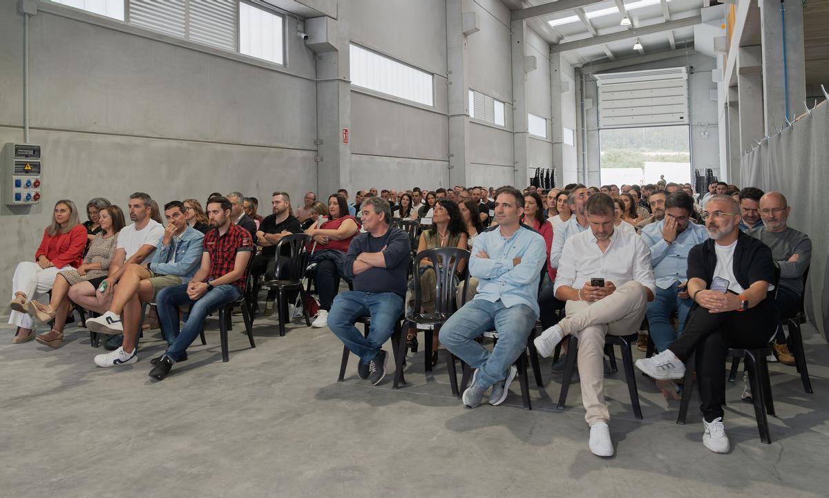Directivos, traballadores, provedores e colaboradores na terceira convención de Gerca