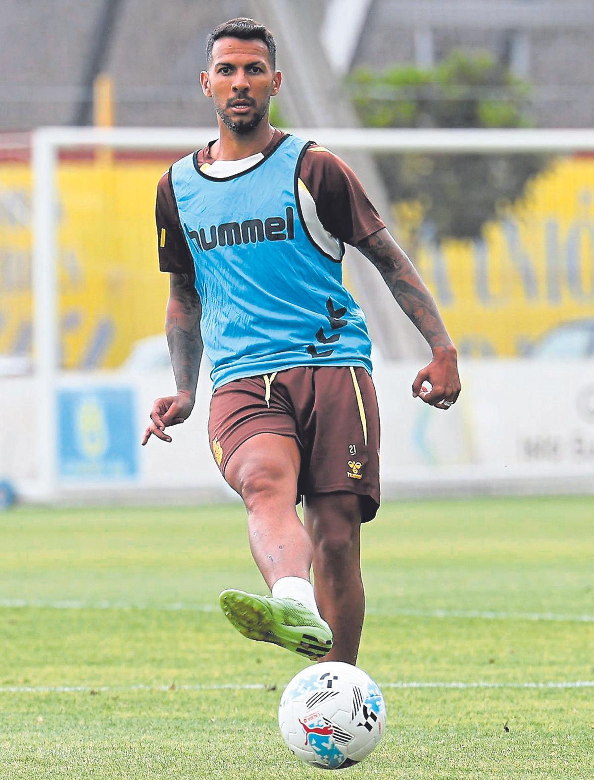 Jonathan Viera Ramos.