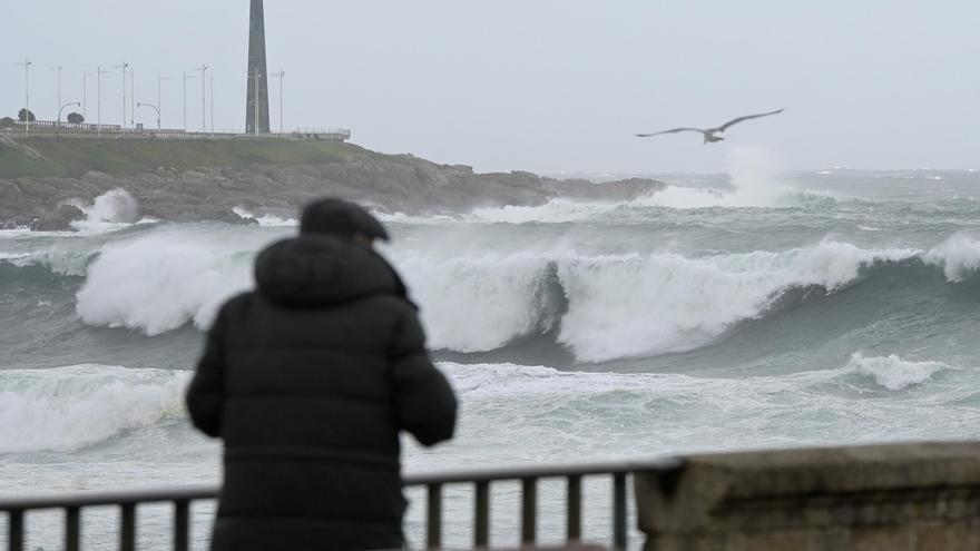 El temporal sacude Galicia con vientos de más de 150 km/h en Lugo y deja más de un centenar de incidencias