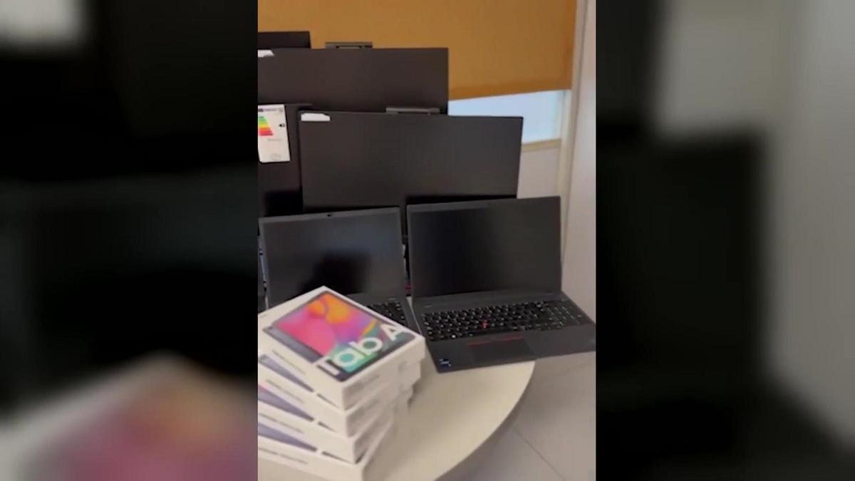 Detenido un vigilante de seguridad por robar material informático en empresas y revenderlo en tiendas del área metropolitana de Barcelona