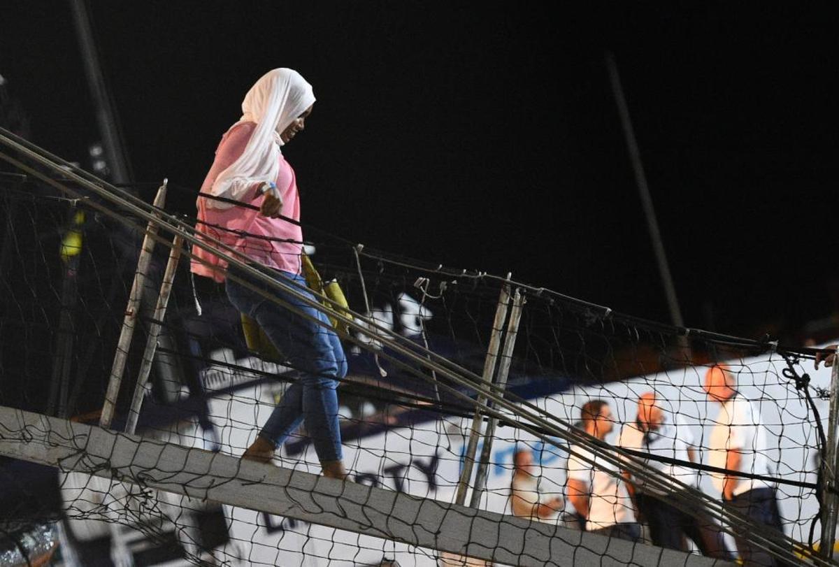 L'Open Arms desembarca a Lampedusa els darrers 83 migrants a bord L'Open Arms desembarca a Lampedusa els darrers 83 migrants a bord