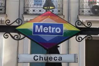 Metro de Madrid y la asociación Arcópoli, contra la LGTBIfobia en el suburbano: "La denuncia de los ataques es imprescindible"