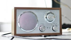 La ràdio de les mil vides