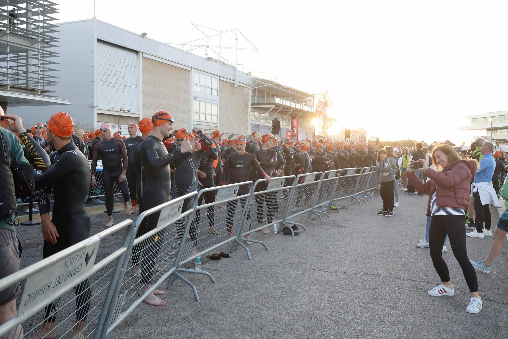 Así ha sido la prueba de natación del Ironman 70.3 en Valencia