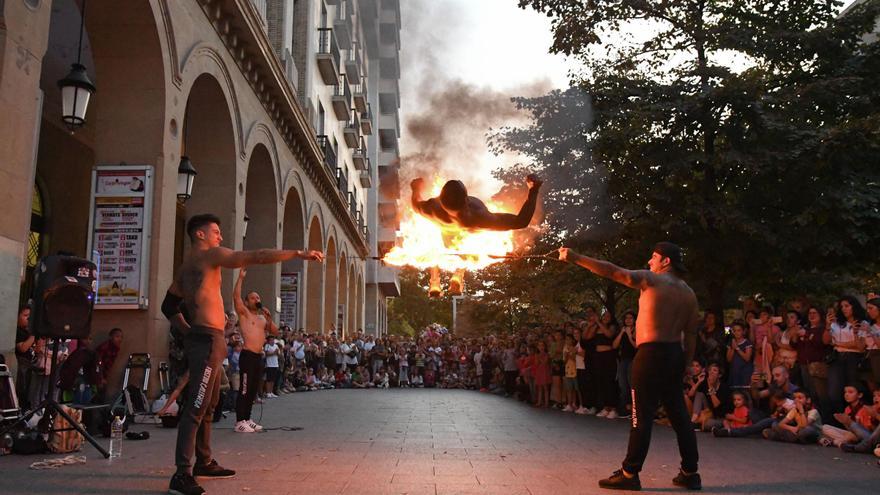 ¿Habrá artistas callejeros durante las próximas Fiestas del Pilar en el centro de Zaragoza?