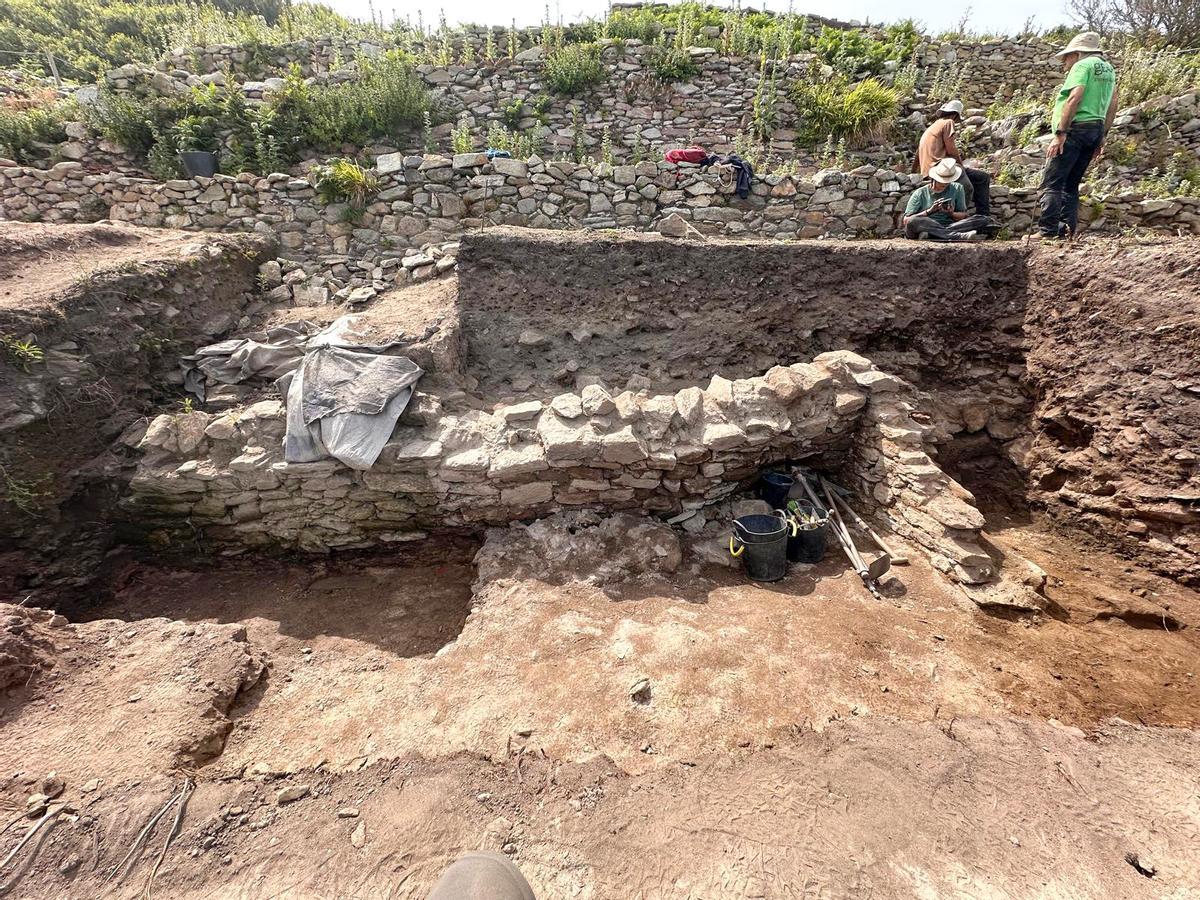La estructura romana documentada durante esta campaña en la isla de Ons.