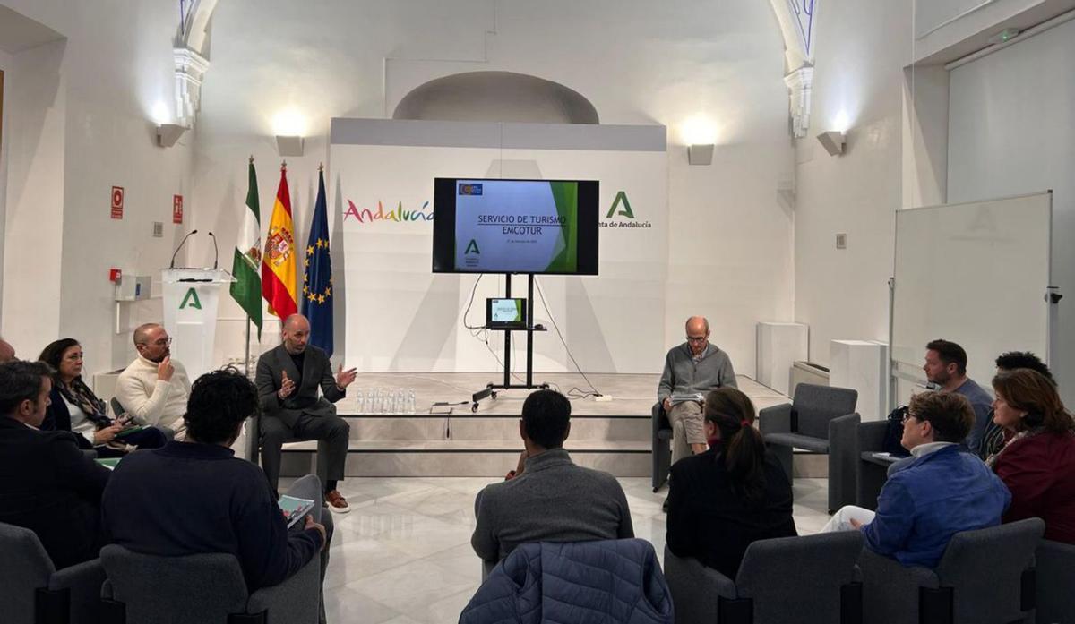 Reunión mantenida esta semana en Córdoba con agentes del sector. / CÓRDOBA