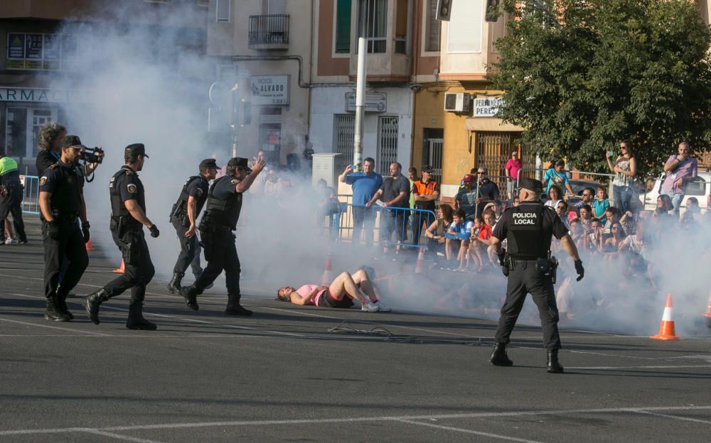 200 personas participaron en el simulacro de explosión y atraco con rehenes