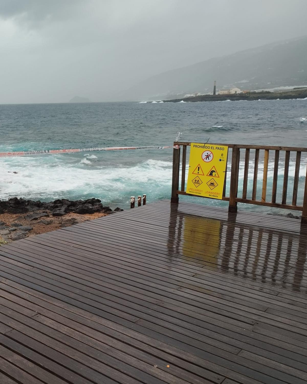 Prohibido el acceso a la costa en Los Silos.