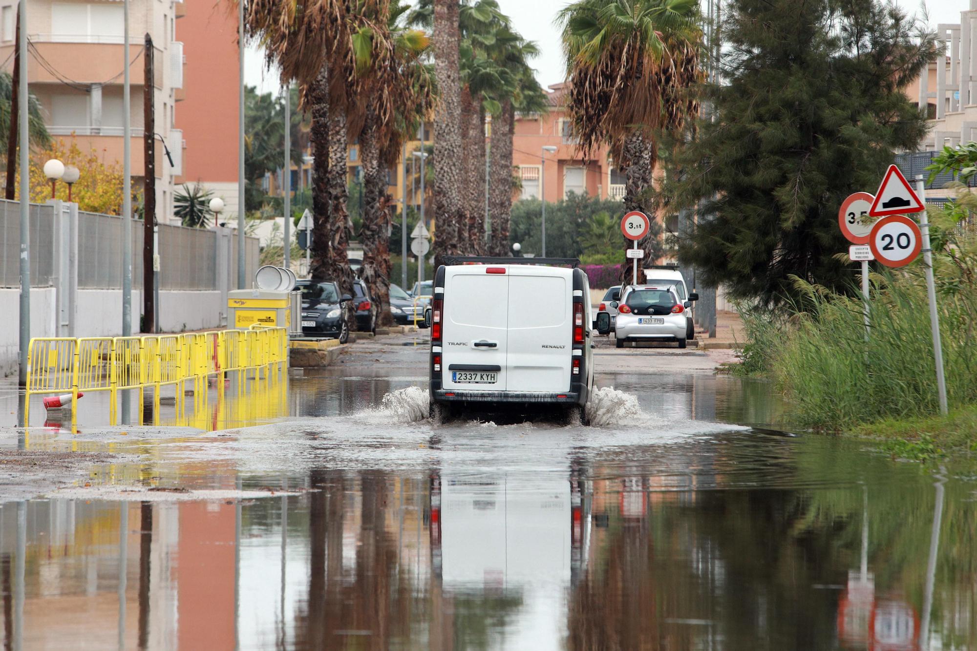 Tormentas en Valencia | Las lluvias torrenciales descargan con fuerza en la Comunitat Valenciana