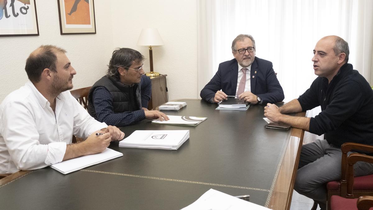 La Diputación acogió la reunión sobre caza.