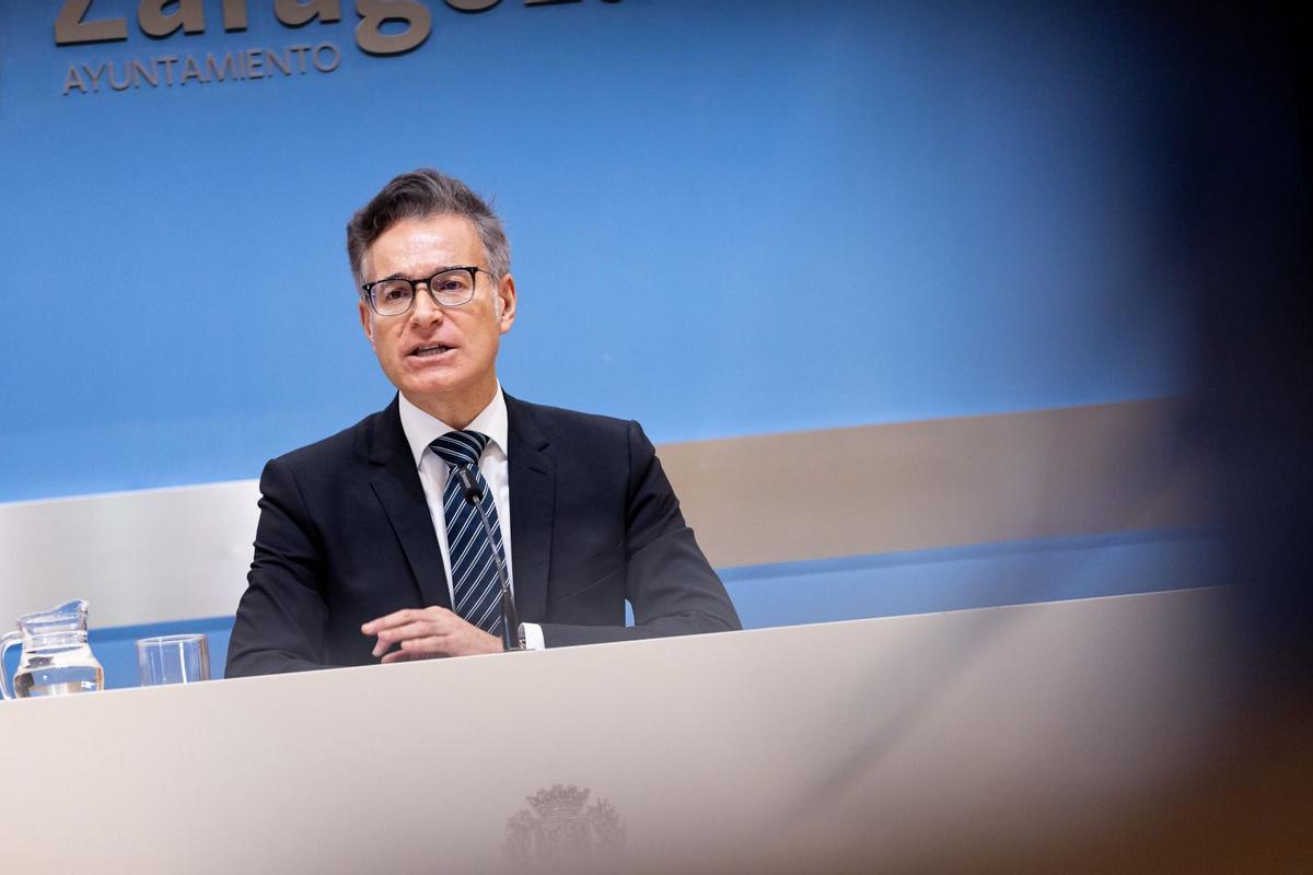 El concejal de Urbanismo, Víctor Serrano, en la rueda de prensa de este viernes.