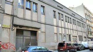 Barcelona invierte 9,5 millones para expropiar un edificio del Poble-sec y dedicarlo a usos culturales