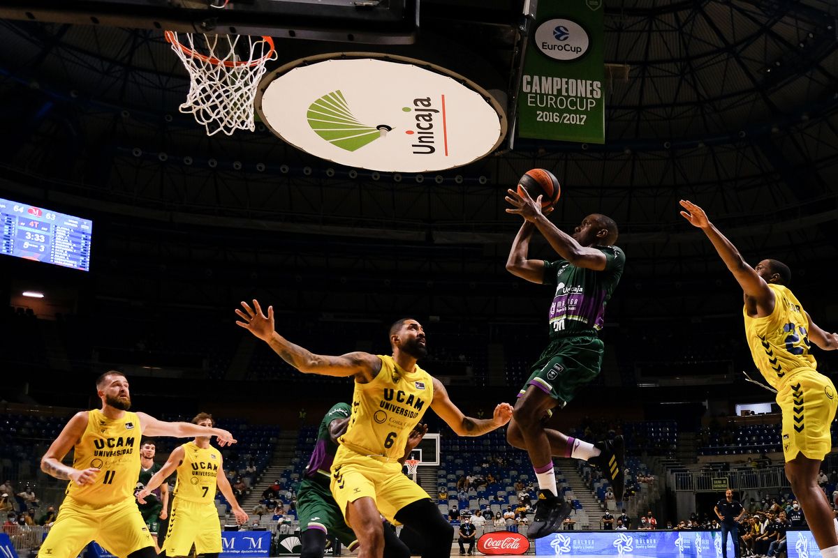 El Unicaja también gana al UCAM y se lleva el Trofeo Costa del Sol