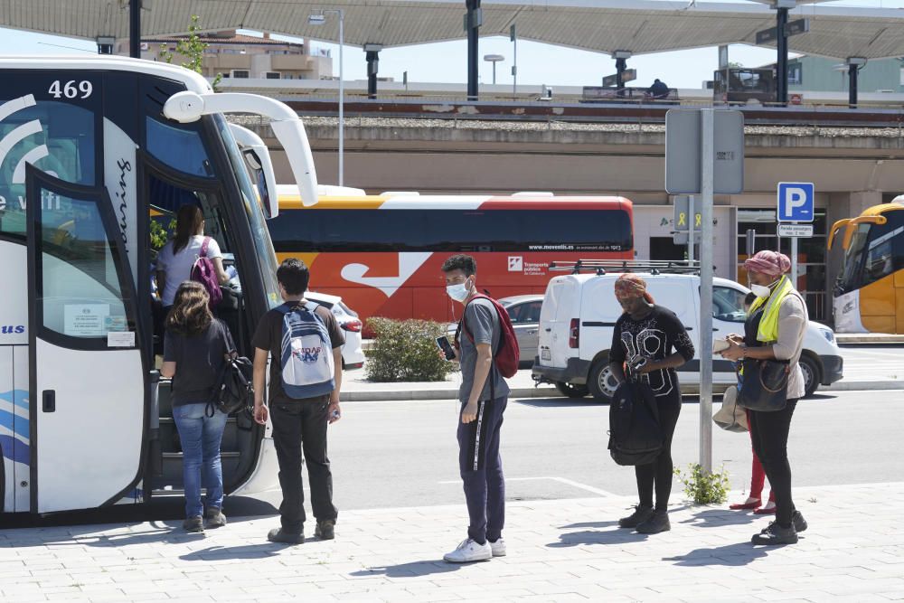 Primer dia d''ús de mascaretes obligatòries al transport públic a la ciutat de Girona