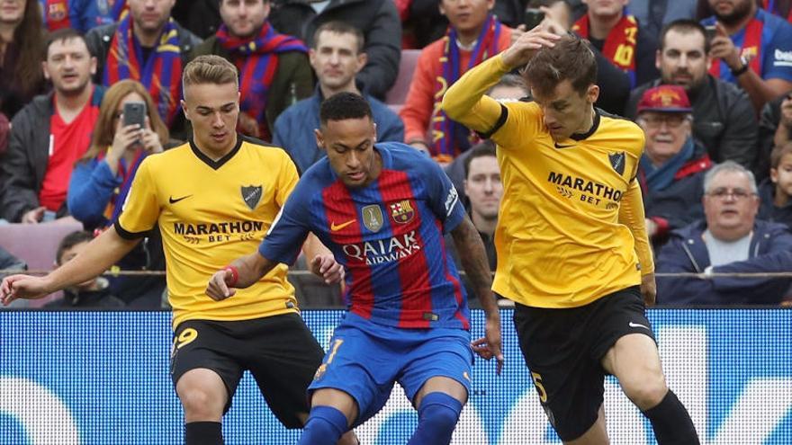 Neymar durante el encuentro ante el Málaga.