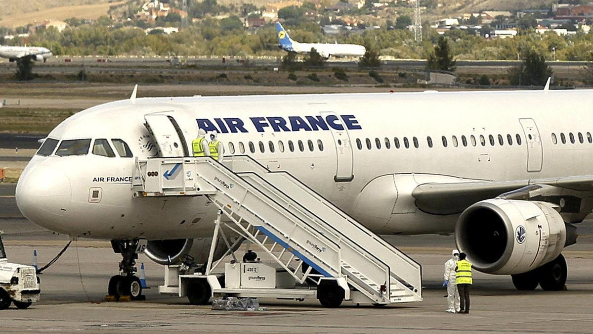 Un avión de Air France en el aeropuerto de Barajas