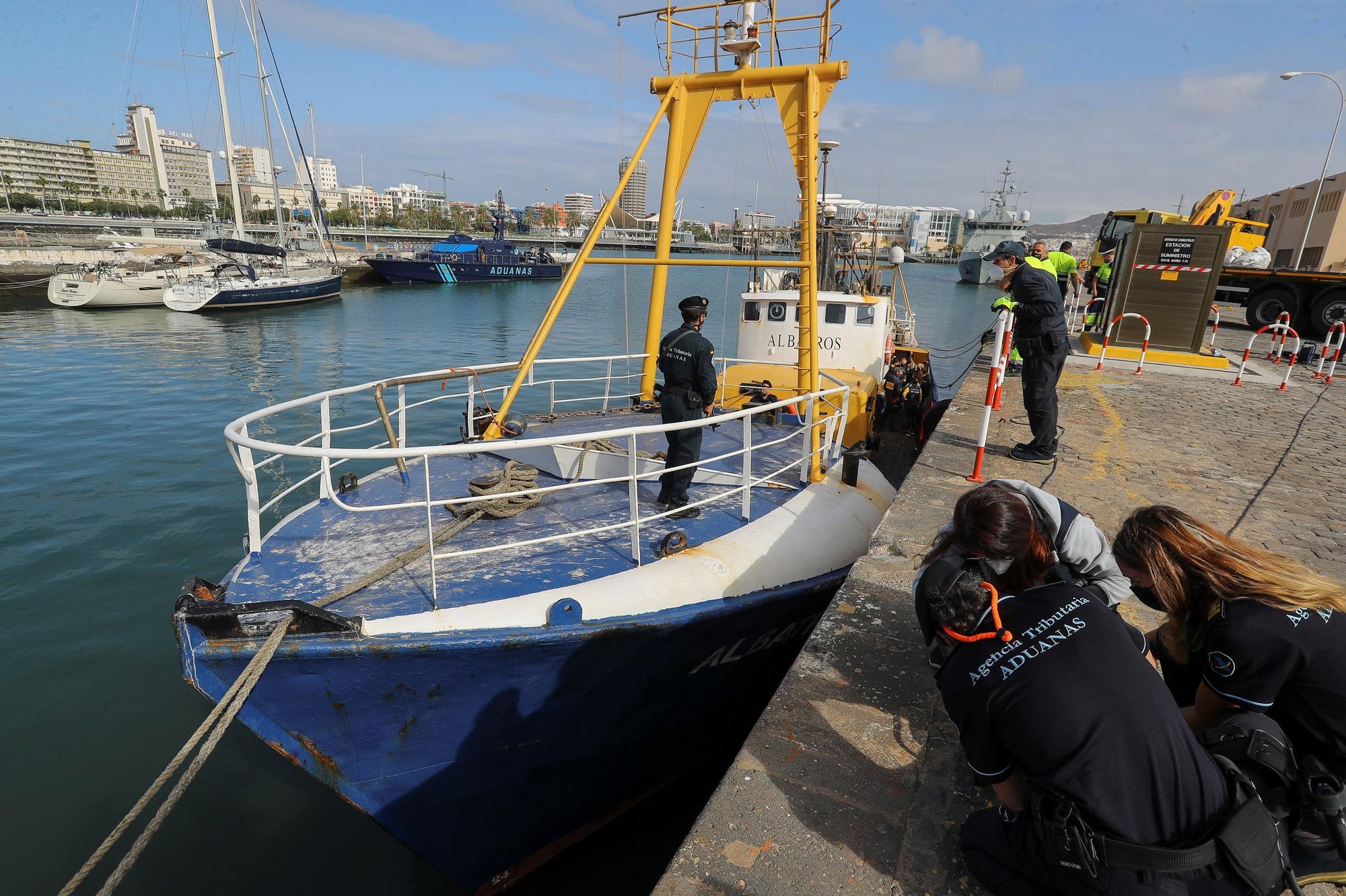 Vigilancia Aduanera intercepta 18 toneladas de hachís
