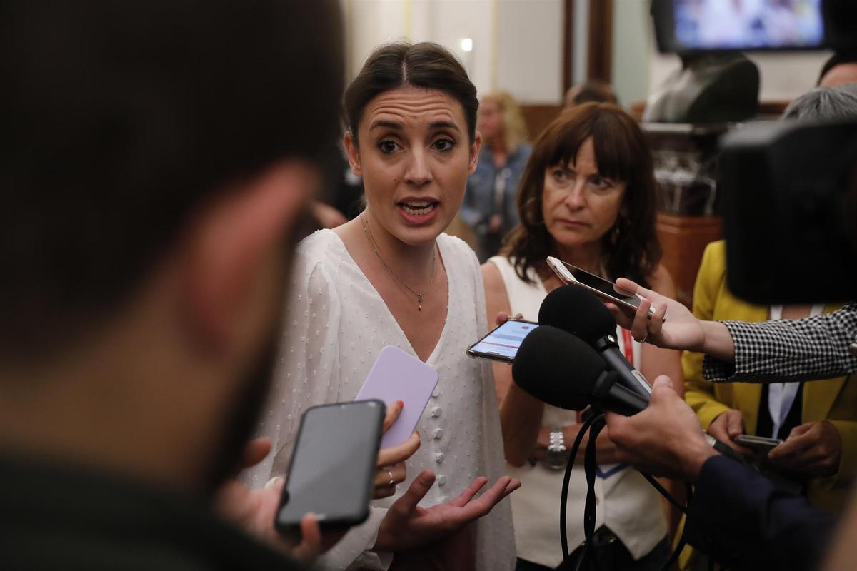 Irene Montero, en los pasillos del Congreso.