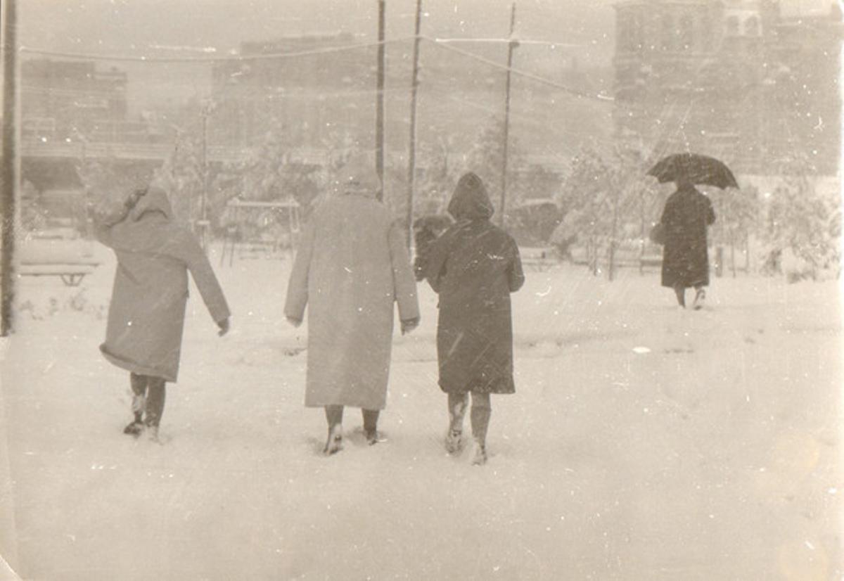 La gran nevada de 1962 en la plaza de las Glòries.