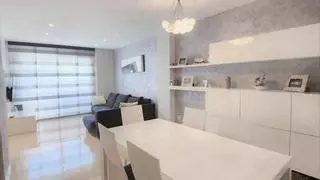 ¡Ocasión única! El piso de 3 dormitorios en Sant Pere de Ribes, por solo  185.000 Euros, que espera tu familia para entrar a vivir
