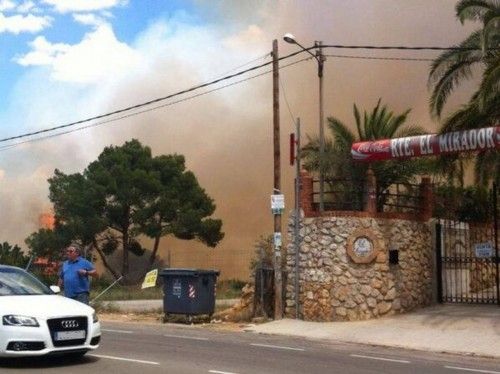 Incendio en Calicanto