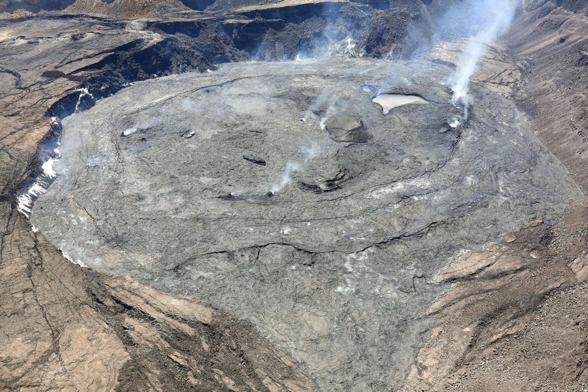 El volcán Mauna Loa (Hawái) entra en erupción por primera vez en 40 años