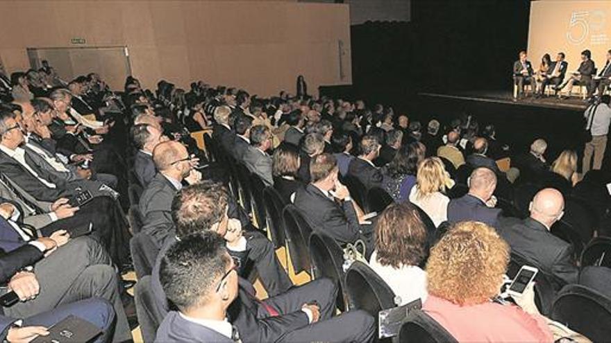 Mil invitados celebraron la efeméride de la compañía