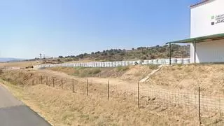 Tres ciclistas resultan heridos tras una caída en la carretera de Jerez de los Caballeros a La Bazana