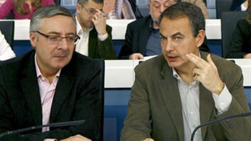 Zapatero carga contra Mayor Oreja, cabeza de lista del PP para las elecciones europeas