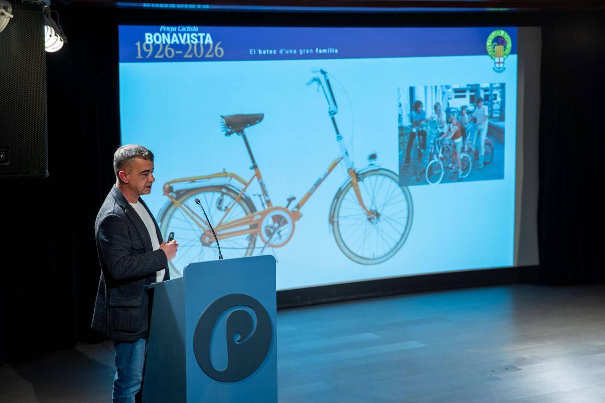 Totes les fotos de la presentació del llibre del centenari de la Penya Ciclista Bonavista