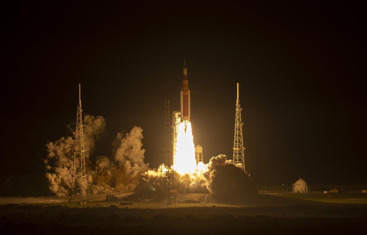 Lanzado con éxito el cohete de la misión Artemis a la Luna