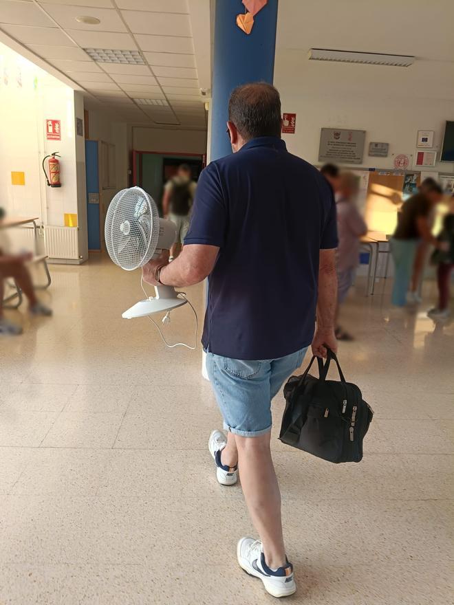 Alumnos y profesores cocidos de calor en las aulas de la Vega Baja