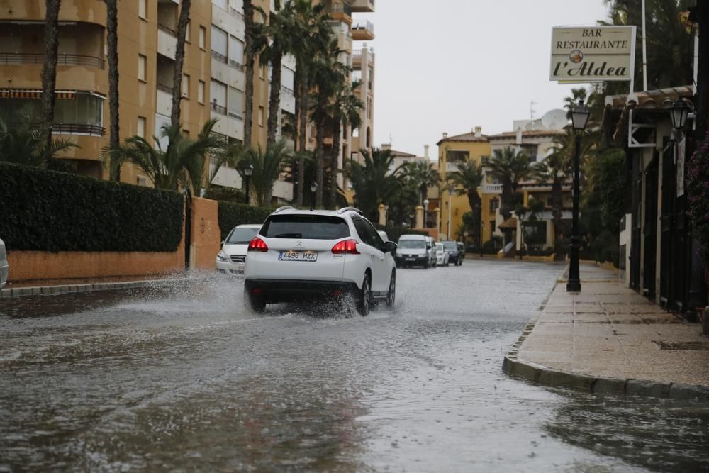 Las lluvias han dejado más de 35 litros por metro cuadrado en algunos puntos de la comarca. Las temperaturas han caído en picado.