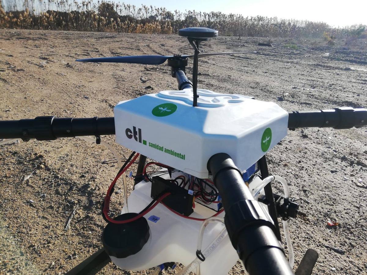 CTL utiliza drones con capacidad de dispensación aérea de producto para localizar y tratar los focos.