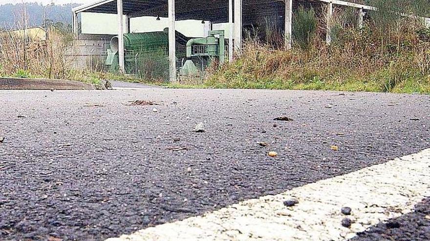 Planta de compost de A Portela, en Cangas, desde donde se envían los contenedores a Sogama