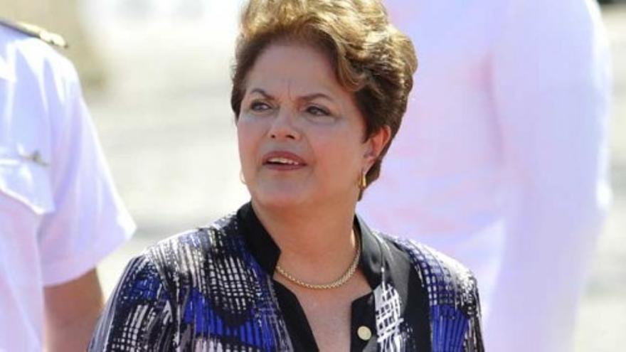 Rousseff propone reformas para calmar las protestas