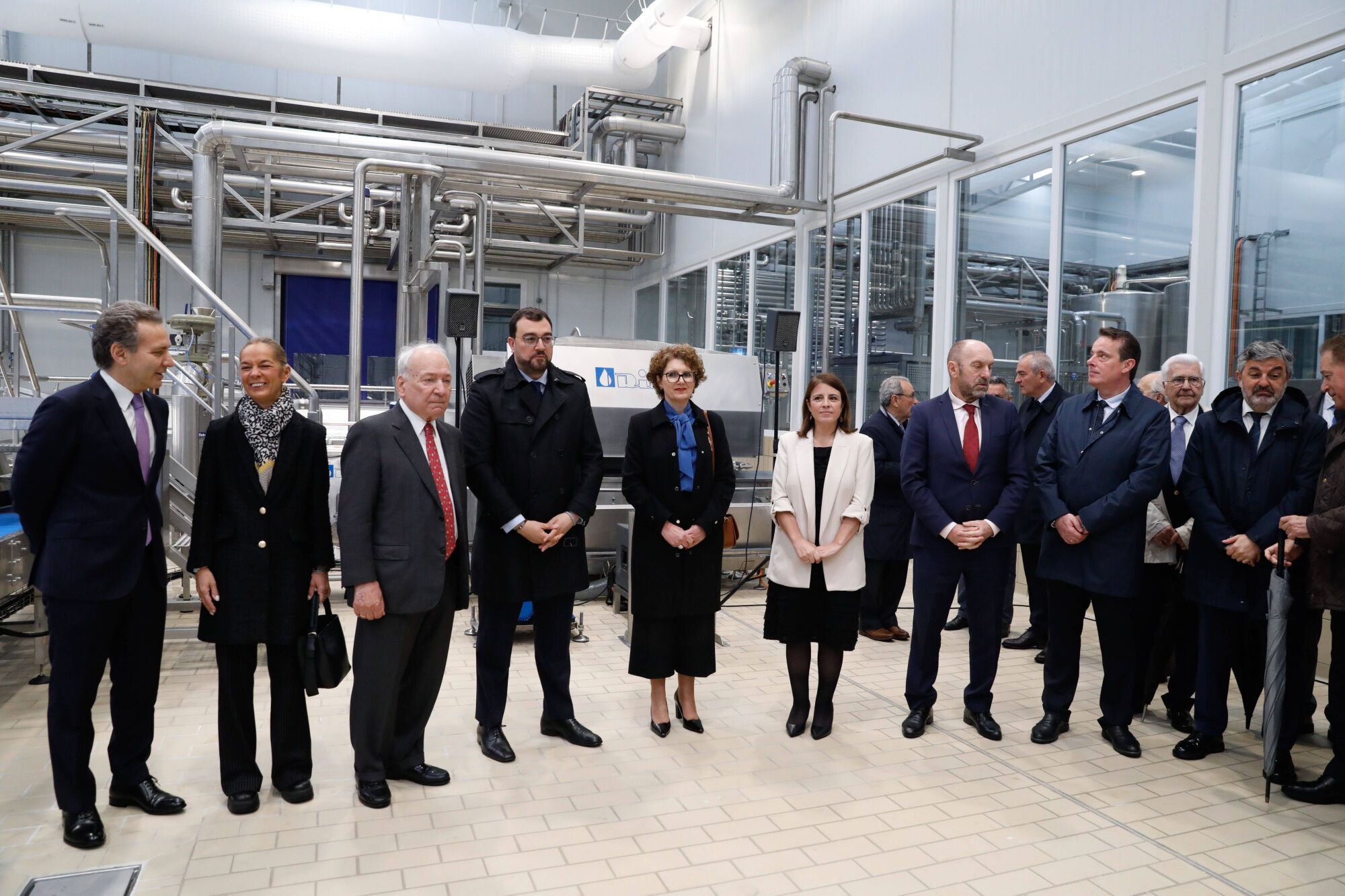 EN IMÁGENES: Inauguración de la nueva planta de Reny Picot en Anleo (Navia)
