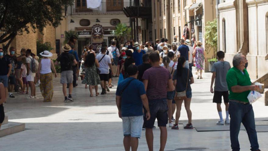 Los contagios se disparan un 1.022% de media en toda la C. Valenciana