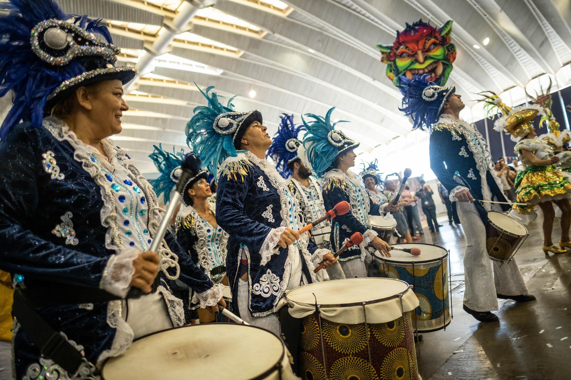 Un homenaje en Tenerife al Carnaval Internacional en la Feria Tricontinental de Artesanía