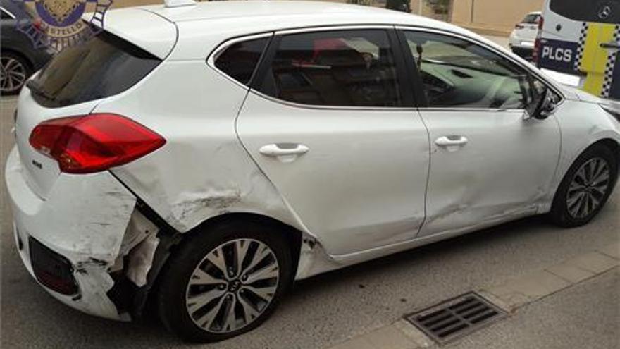 Un menor sufre un accidente cuando conducía un coche por el Grao