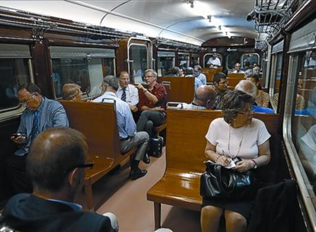 Interior d’un ferrocarril ’granota’, divendres passat. Interior d’un ferrocarril ’granota’, divendres passat.