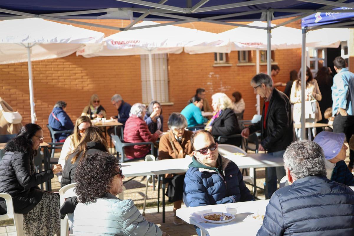 Fotogalería | Valdepasillas se consolida como culmen al Carnaval de Badajoz
