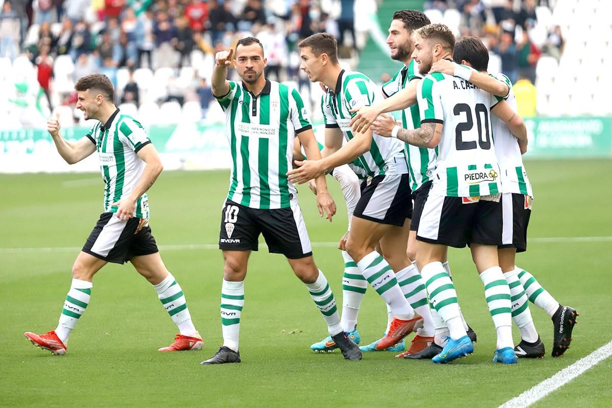 Las imágenes del Córdoba CF - San Roque