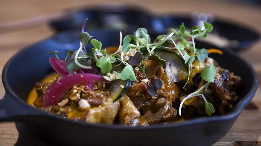 Receta de kare-kare de Laila Bazahm (Hawker 45) para On Barcelona